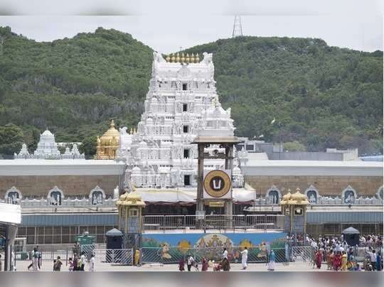 తిరుమలలో అర్చకుడిని బలి తీసుకున్న కరోనా…
