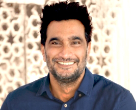 టాలీవుడ్ లో తొలిసారిగా డైరెక్టర్ కానున్న ఆర్ట్ డైరెక్టర్