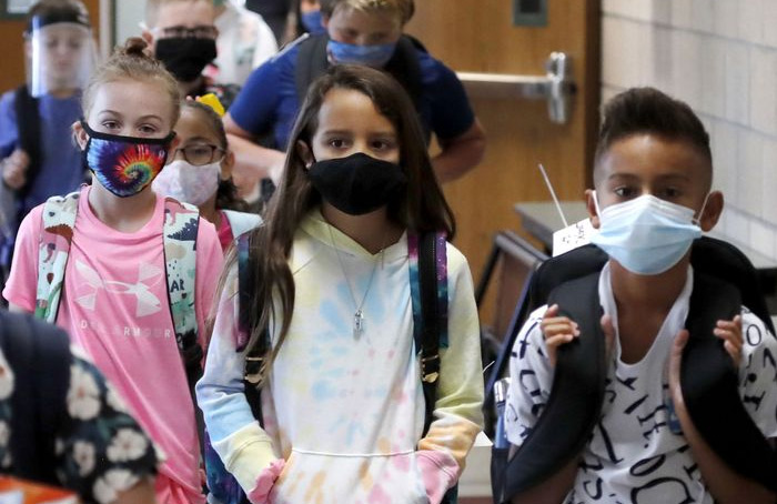 అమెరికాలో స్కూలు విద్యార్థులకు కరోనా