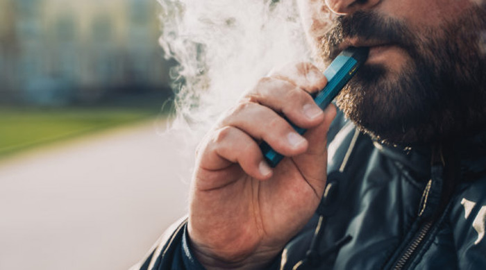 ఈ-సిగరెట్లతో కరోనా ముప్పు!