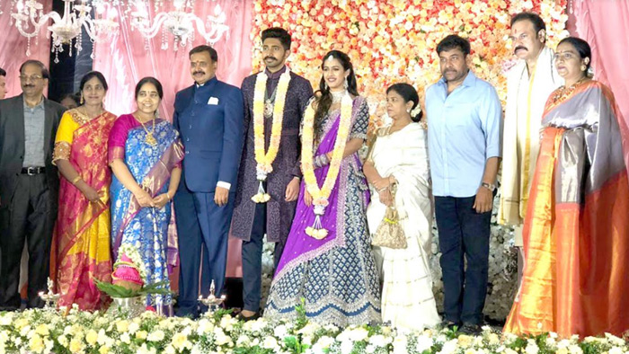 నిహారిక నిశ్చితార్థానికి చిన్నాన్నఎందుకు పాల్గొనలేదు?