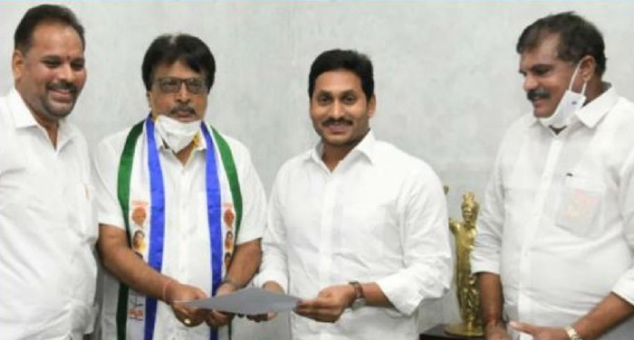ఎమ్మెల్సీగా పెనుమత్స ఏకగ్రీవం ఎమ్మెల్సీగా పెనుమత్స ఏకగ్రీవం