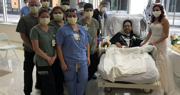 హాస్పిటల్ బెడ్… కల్యాణ వేదిక