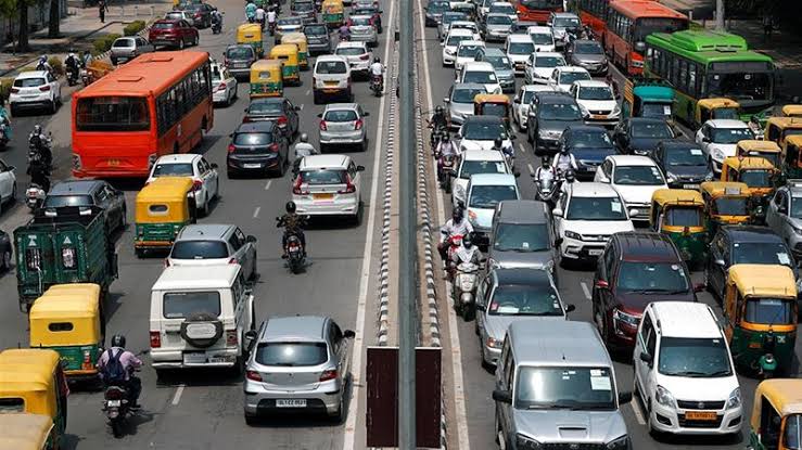 ప్ర‌యాణాల‌ను అడ్డుకోకండి:  రాష్ట్రాల‌కు కేంద్రం సూచ‌న