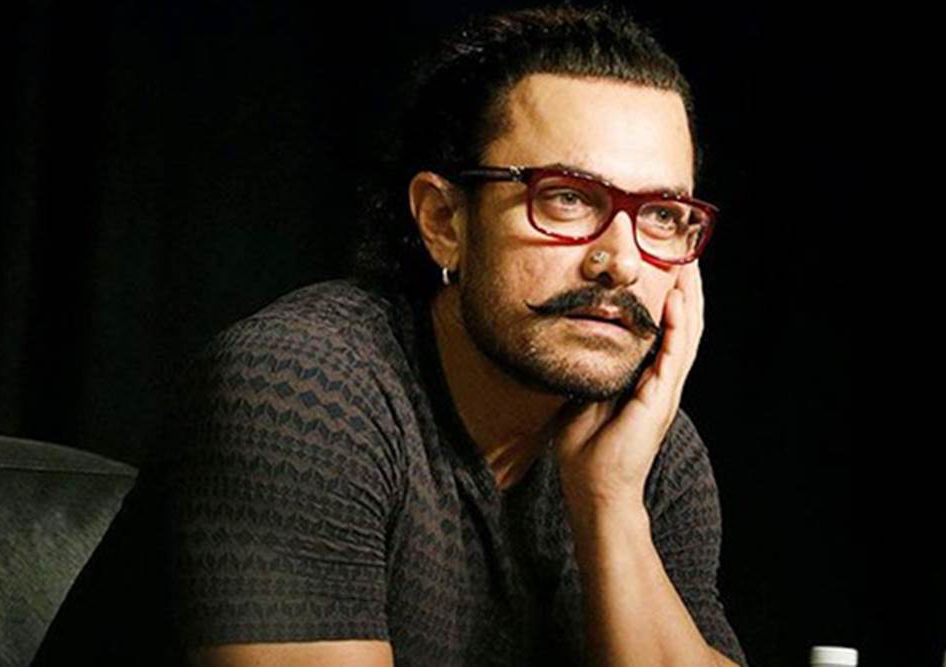 టాలీవుడ్ టాప్ హీరో సినిమాకి అడ్డుప‌డుతున్న బాలీవుడ్ టాప్ హీరో