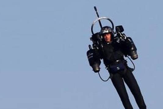 3వేల అడుగుల ఎత్తులో మనిషి!