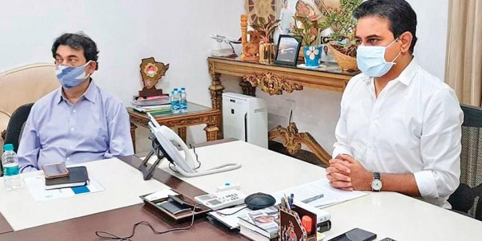 అమెరికా-ఇండియా సమ్మిట్ లో మంత్రి కేటీఆర్