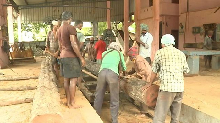 చురుగ్గా అంతర్వేది రథం నిర్మాణం పనులు..