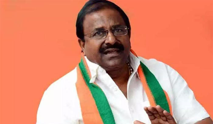 టిటిడి చైర్మన్ ప్రకటన వెనక్కి తీసుకోవాల్సిందే…సోము వీర్రాజు