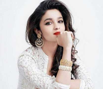 ఆర్ ఆర్ ఆర్ నుంచి అలియా భ‌ట్ త‌ప్పుకుందా? ఈ వార్త‌లో నిజ‌మెంత‌?