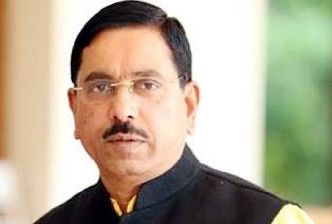 కేంద్రమంత్రి ప్రహ్లాద్‍జోషికి కరోనా