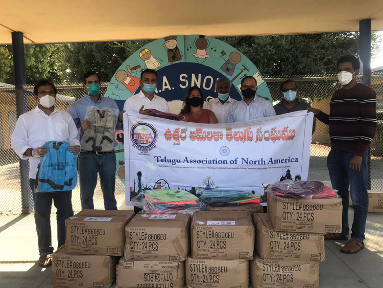 బే ఏరియాలో తానా బ్యాక్‍ ప్యాక్‍ స్కూల్ బ్యాగ్ ల పంపిణీ