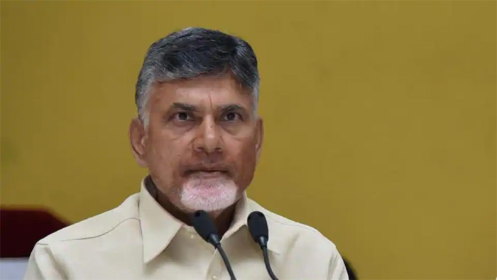 అమరావతి కోసం ఆంధ్రుల పోరాటం : చంద్రబాబు