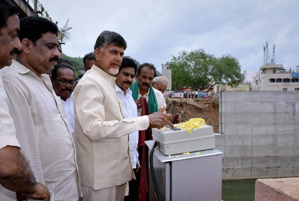 నదుల అనుసంధానంతో అద్భుత ఫలితాలు : చంద్రబాబు