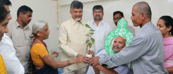 వనజీవి రామయ్యను  పరామర్శించిన సీఎం చంద్రబాబు