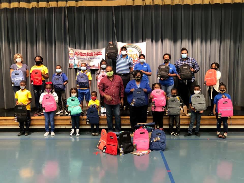 మిసిసిపి తానా ఆధ్వర్యంలో స్కూల్‍బ్యాగ్‍ల పంపిణీ