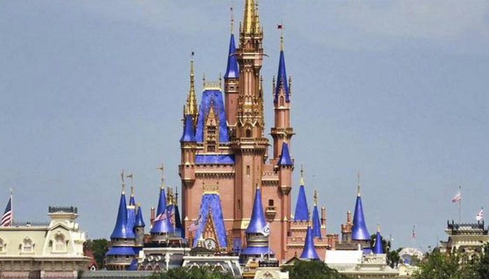 ఉద్యోగులకు షాక్… డిస్నీ వరల్డ్!