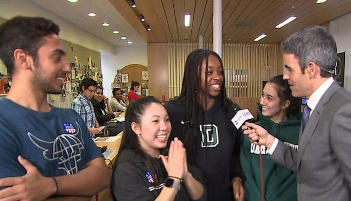 ఉత్తర కరోలినాలో మొదటిసారి ఓటర్లకు రాయల్ ట్రీట్ మెంట్