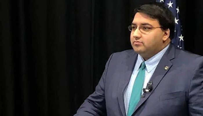 భారత సంతతికి చెందిన నీరజ్ అరుదైన రికార్డు