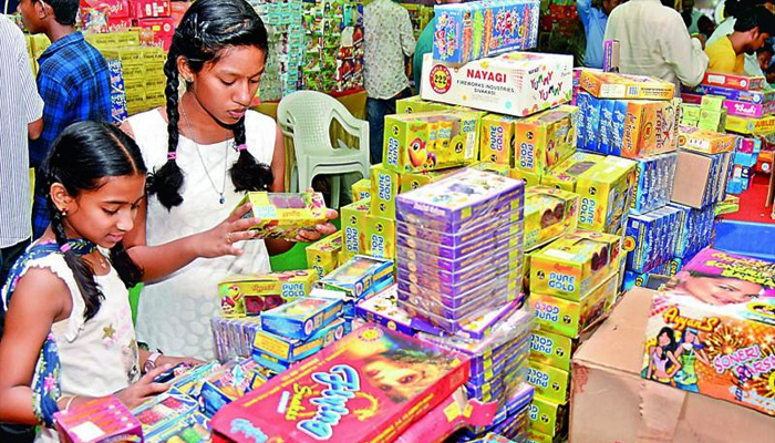 తెలంగాణలో టపాసులు అమ్మటం, కాల్చటం నిషేధం