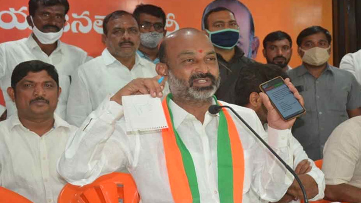 టీఆర్ఎస్ నాపై అసత్య ప్రచారాలు : బండి సంజయ్