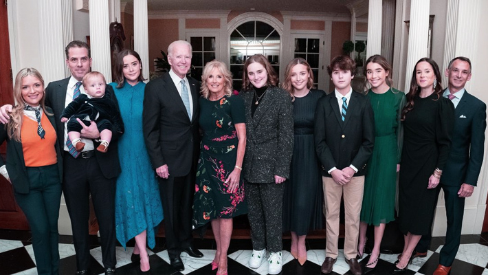 జో మరియు జిల్ బిడెన్ త్యాగ పూరిత అతి ముఖ్యమైన థాంక్స్ గివింగ్ సందేశం జో మరియు జిల్ బిడెన్ త్యాగ పూరిత అతి ముఖ్యమైన థాంక్స్ గివింగ్ సందేశం