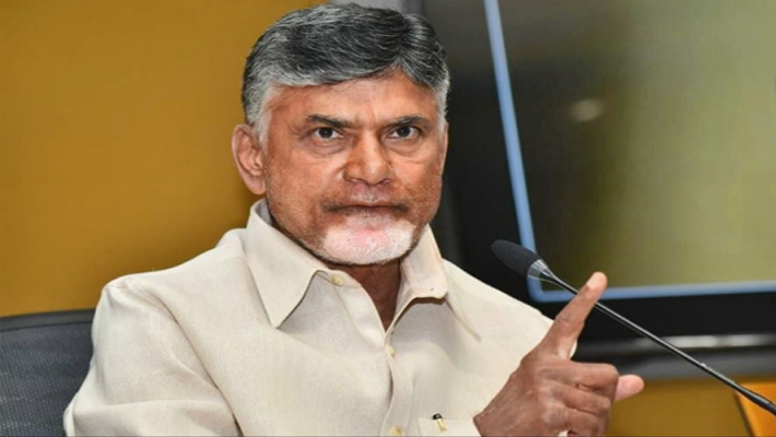 ఎన్టీఆర్, పీవీలను రచ్చకీడుస్తారా?