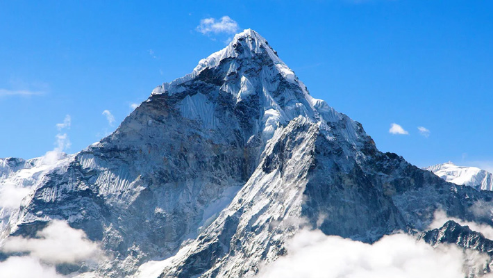 ఎవరెస్ట్ ఎత్తు 8848.86 మీటర్లు