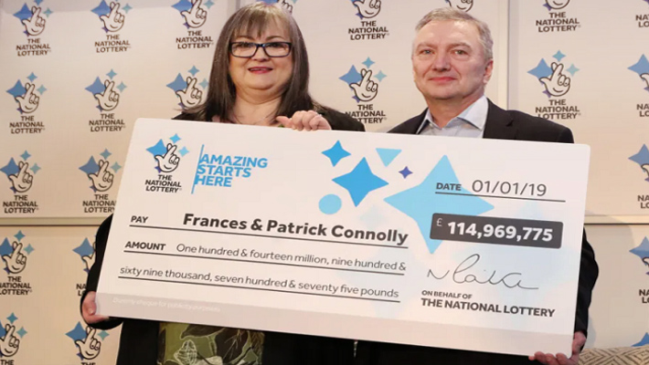 అదృష్టం అంటే వారిదే… రూ.1140 కోట్లు లాటరీ గెలుచుకున్న జంట