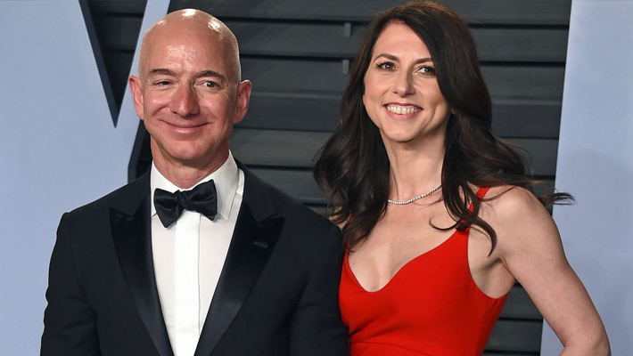 420 కోట్ల డాలర్లు విరాళం ఇచ్చిన బెజోస్ మాజీ భార్య