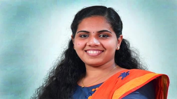 వయస్సు చిన్నదే… బాధ్యతే పెద్దది…