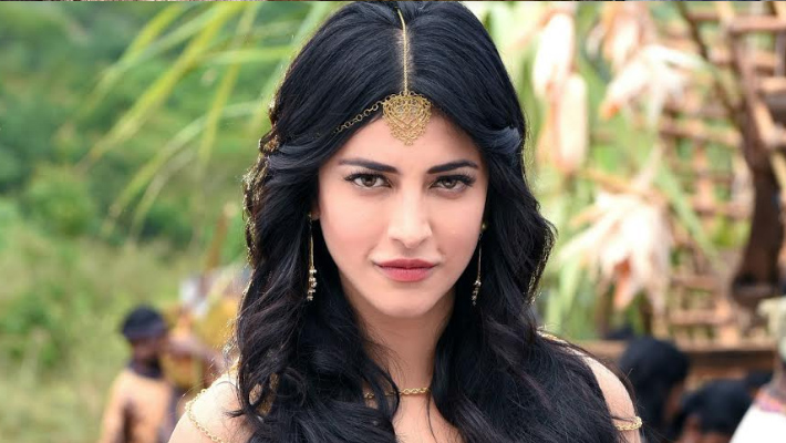 తల్లిగా నటిస్తే అవకాశాలు రావు అనడంలో నిజమ్ లేదు : శృతి హాసన్