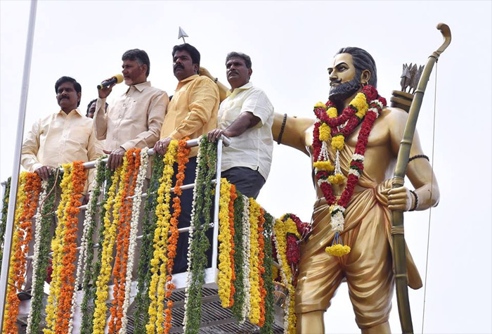 ఆయన పోరాట స్ఫూర్తి తెలుగుజాతికి ఆదర్శం : చంద్రబాబు