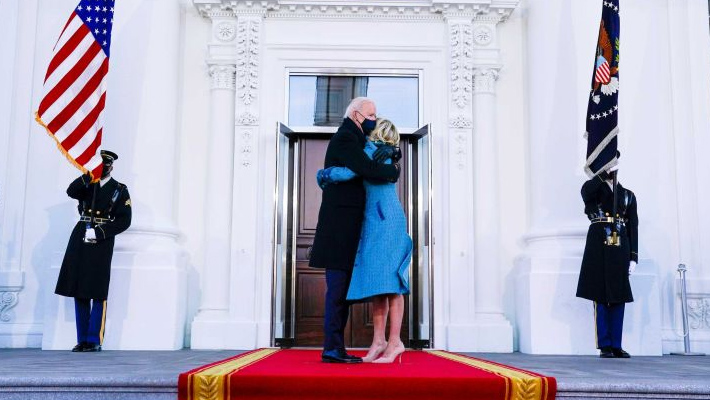 జో బైడెన్ కు తొలి అపశృతి!