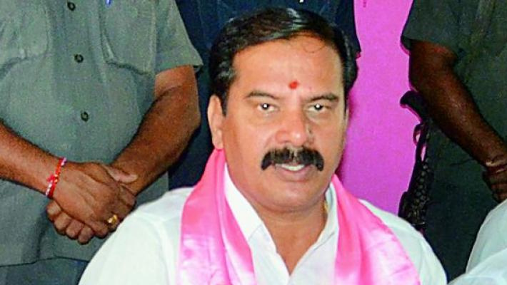 ఎమ్మెల్యే వినయ్ భాస్కర్‌ పై  నాన్ బెయిలబుల్ వారెంట్