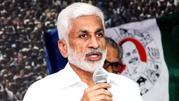 చంద్రబాబుపై ఎందుకు చర్యలు తీసుకోవడం లేదు