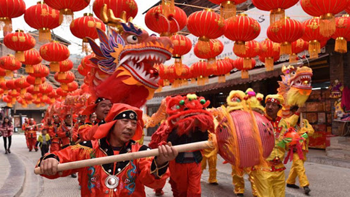 చైనా పండుగకు కరోనా కాటు