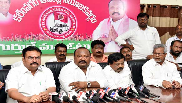 మా పార్టీకి, మా నేతకు ప్రత్యామ్నాయం లేదు