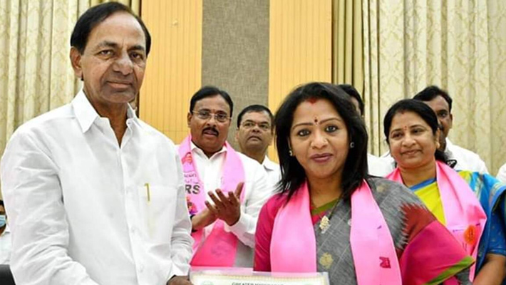 అమెరికా పౌరసత్వాన్ని వదిలేసుకున్న హైదరాబాద్ మేయర్