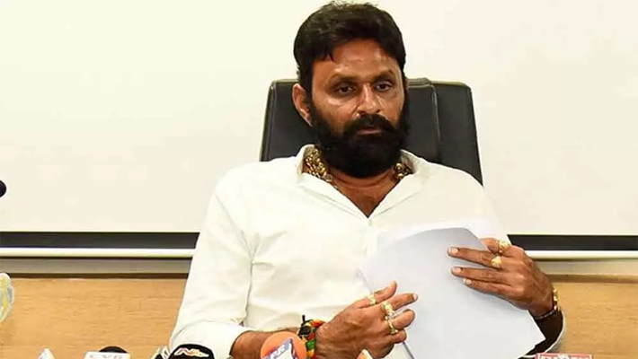 షోకాజ్ నోటీసుపై స్పందించిన మంత్రి కొడాలి నాని…