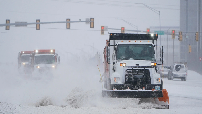 టెక్సాస్ ను ముంచెత్తుతున్న భారీ మంచుతుపాను