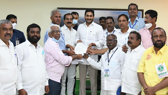 విశాఖ ఉక్కు ప్రైవేటీకరణకు వ్యతిరేకంగా అసెంబ్లీలో తీర్మానం చేస్తాం