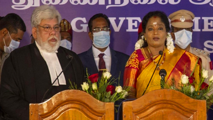 పుదుచ్చేరి లెఫ్టినెంట్  గవర్నర్‍గా తమిళిసై ప్రమాణ స్వీకారం