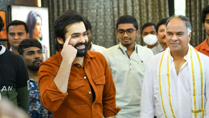 రామ్ నిర్ణయంతో ఫ్యాన్స్ లో నిరుత్సాహం