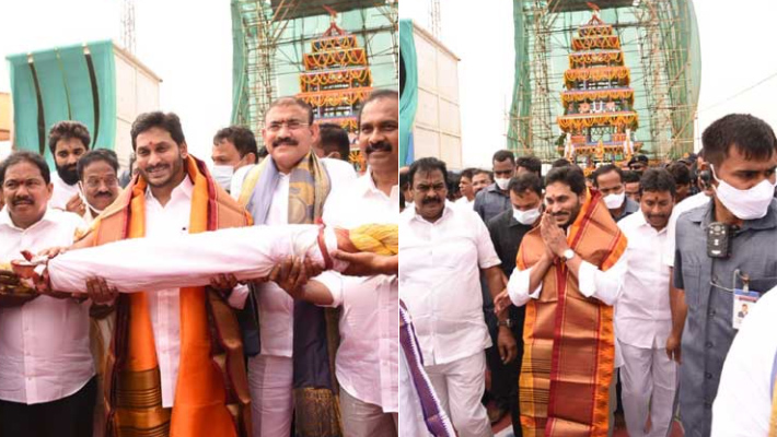 అంతర్వేది రథాన్ని ప్రారంభించిన సీఎం జగన్