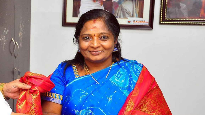 పుదుచ్చేరిపై.. తమిళిసై నిర్ణయమే కీలకం