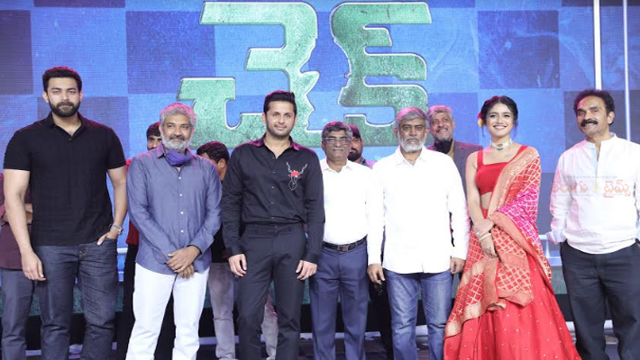 ‘చెక్’ సినిమాను థియేటర్ లోనే చూస్తా!  : దర్శక ధీరుడు ఎస్ ఎస్ రాజమౌళి 