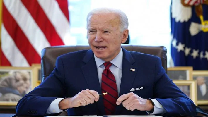 గ్రీన్‍కార్డు దరఖాస్తుదారులపై.. బైడెన్ మరో కీలక నిర్ణయం