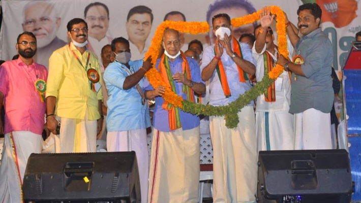 బీజేపీలో చేరిన మెట్రోమ్యాన్ శ్రీధరన్