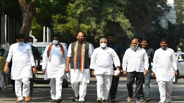 ఈ ఘటనపై సీబీఐ విచారణ: ఉత్తమ్